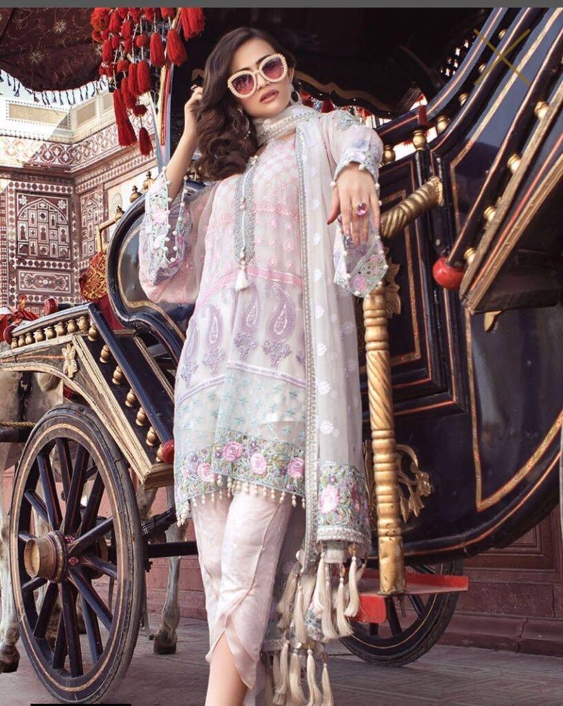 Dashing Maria B Chiffon Master Copy 2019 - Master Replica Pakistan