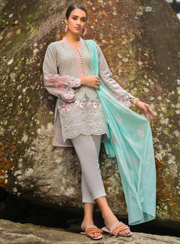 Finest ZAINAB CHOTTANI Lawn