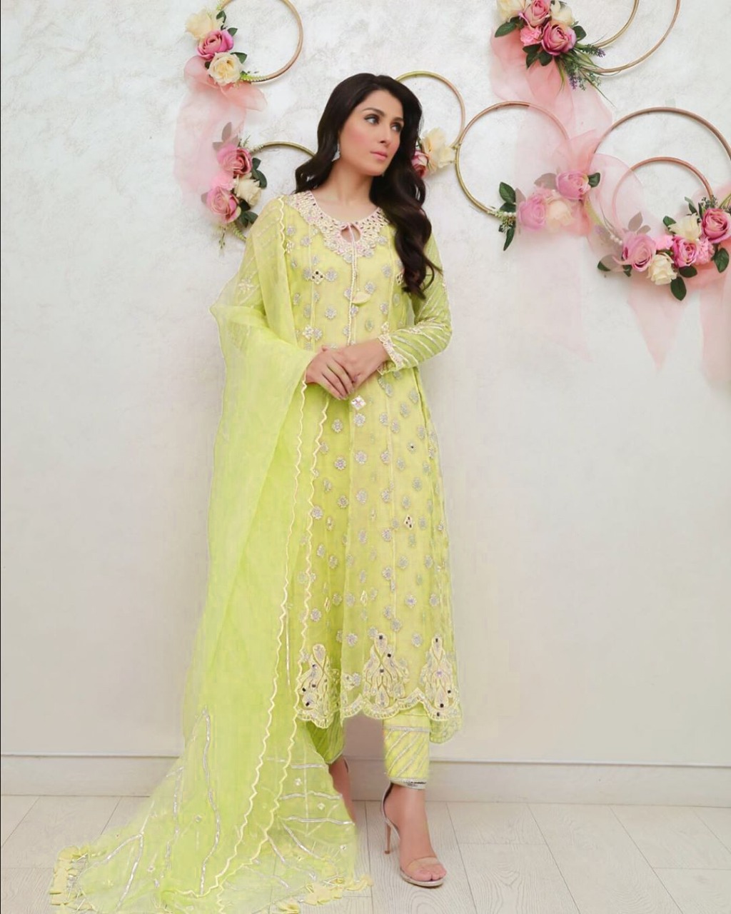Khurshaid -Mahira Khan - Faiza Saqlain Latest Bridal Dresses Luxury Designs  2022 Collection (13) - StylesGap.com