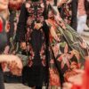 MUSHQ-Rosa Black Lawn Replica