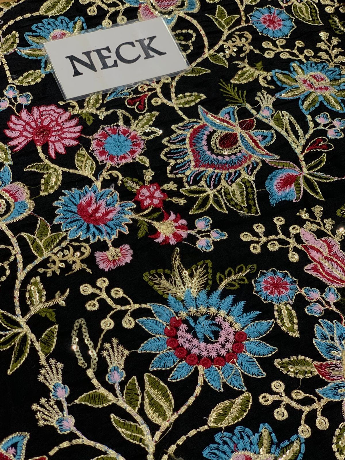 Baroque Black Silk Replica - Image 5