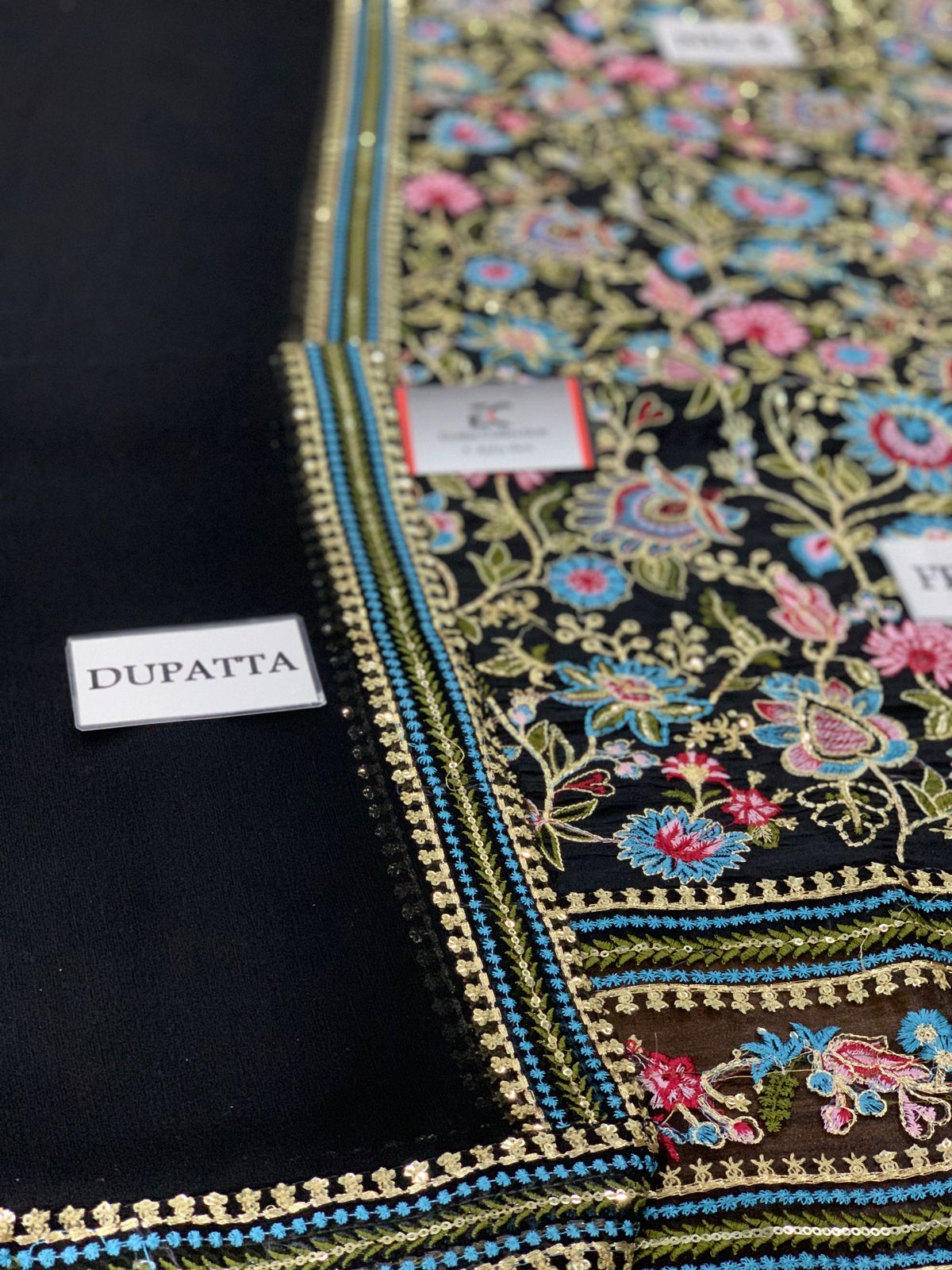 Baroque Black Silk Replica - Image 2