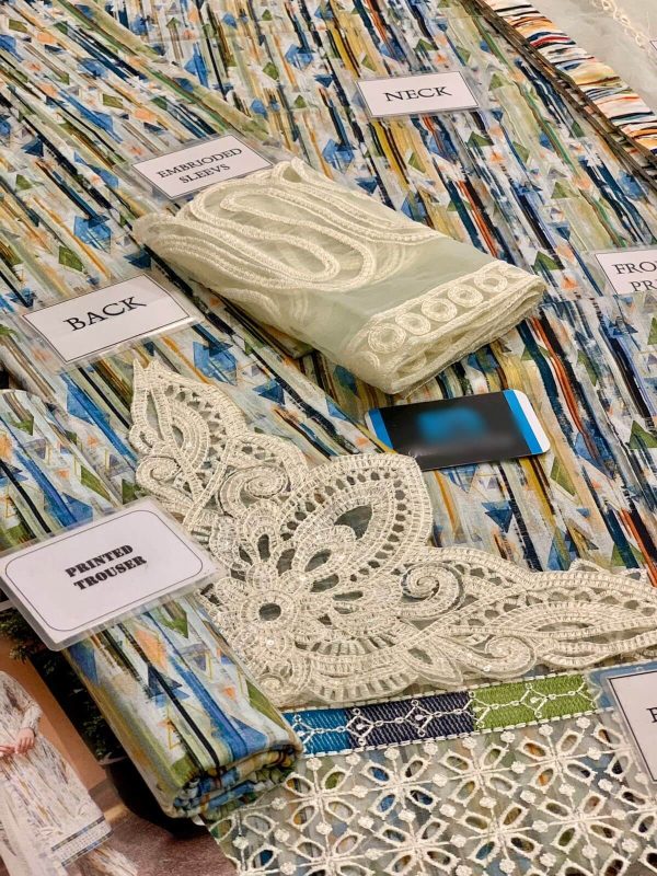 Iznik Multicolor Lawn Replica - Image 4
